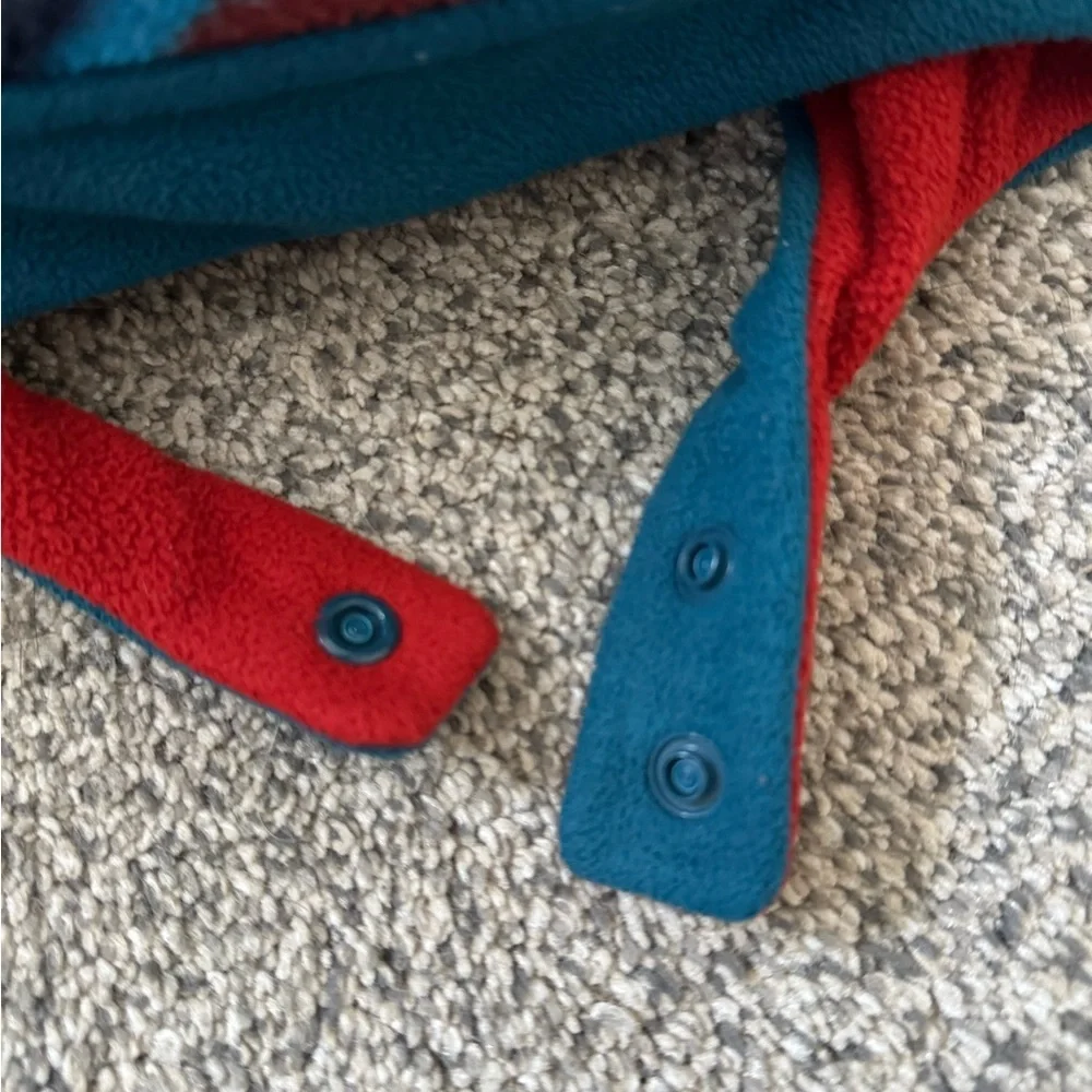 Patagonia Kids Hat with Blue and Red Pattern